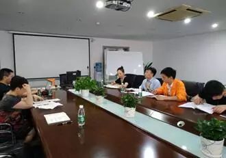 成都出臺全國首個《互聯(lián)網(wǎng)手機(jī)維修服務(wù)標(biāo)準(zhǔn)》，引領(lǐng)行業(yè)規(guī)范化發(fā)展